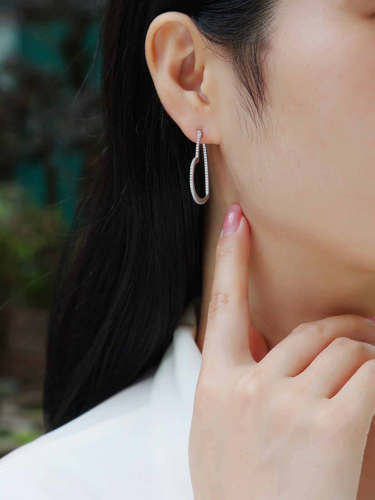 Top-quality Moissanite Luxury And Fashionable Light Luxury Jewelry Silver Stud Earrings S925 Silver Plated Platinum