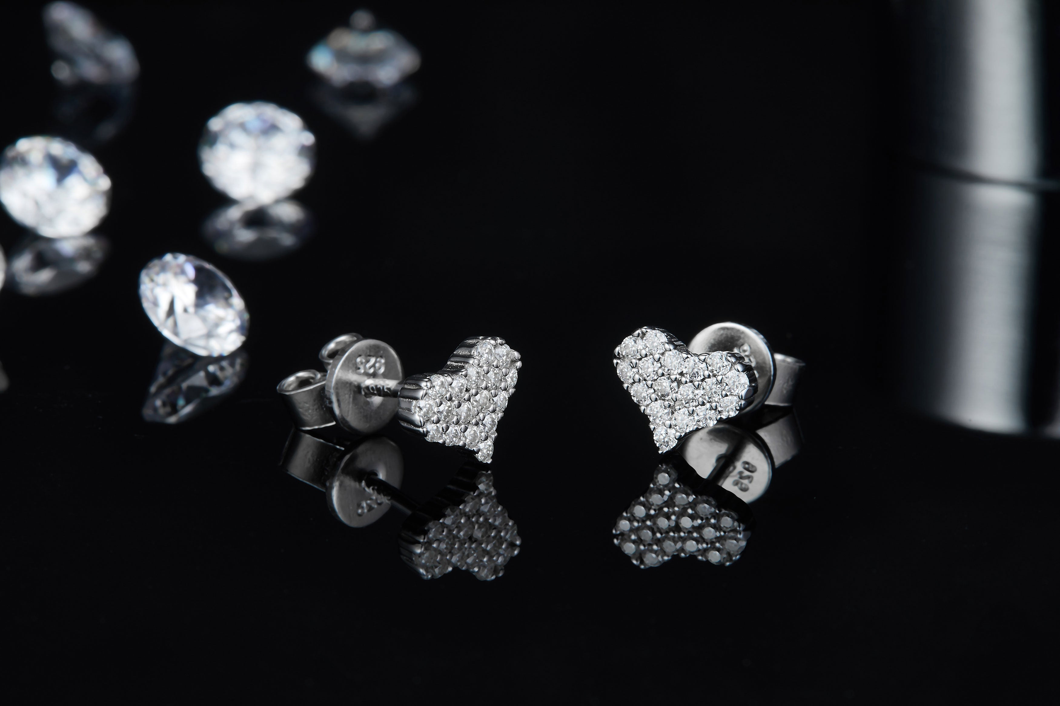 Top-quality Moissanite Luxury And Fashionable Light Luxury Jewelry Silver Stud Earrings S925 Silver Plated Platinum