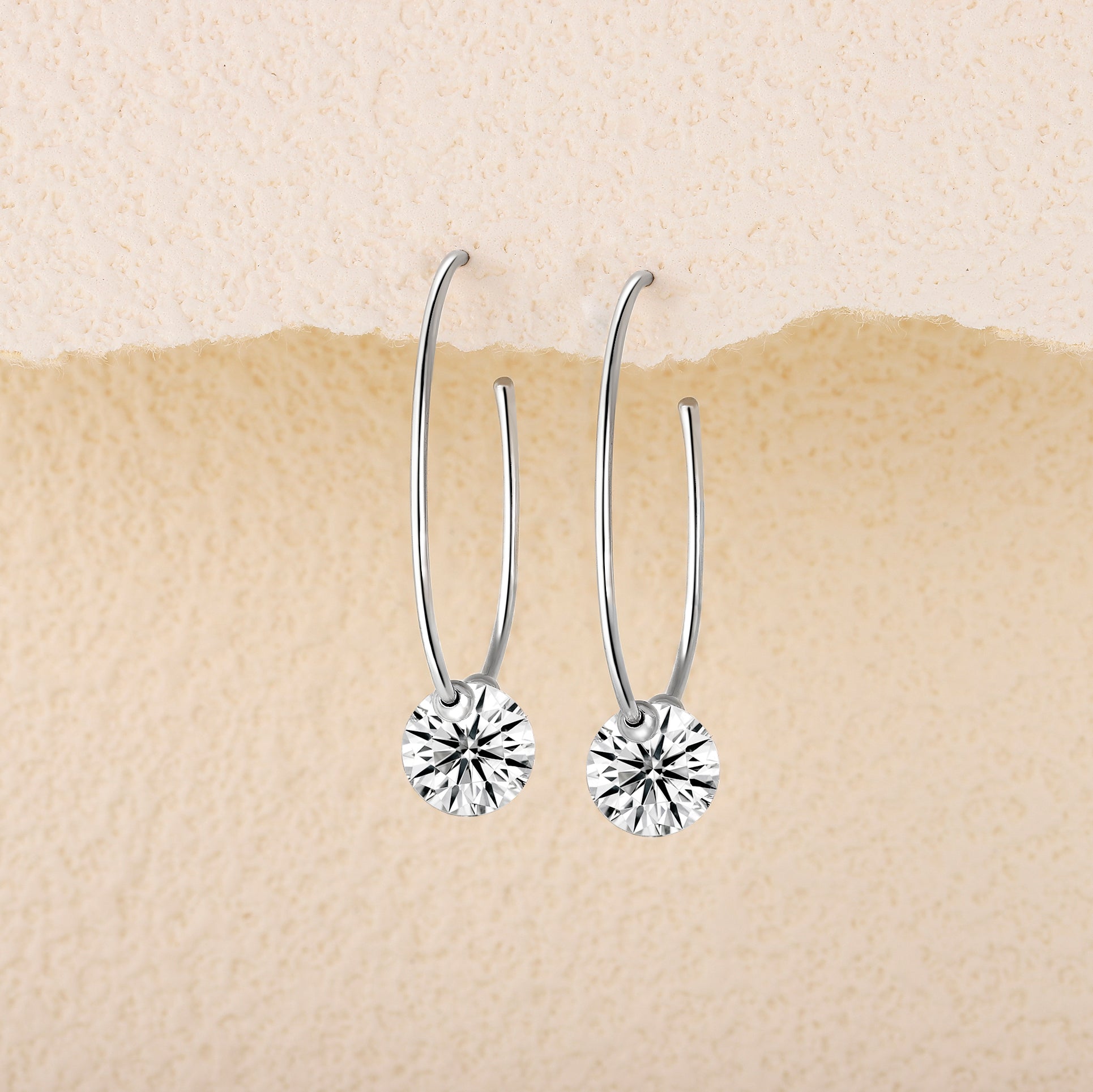 Top-quality Moissanite Luxury And Fashionable Light Luxury Jewelry Silver Stud Earrings S925 Silver Plated Platinum