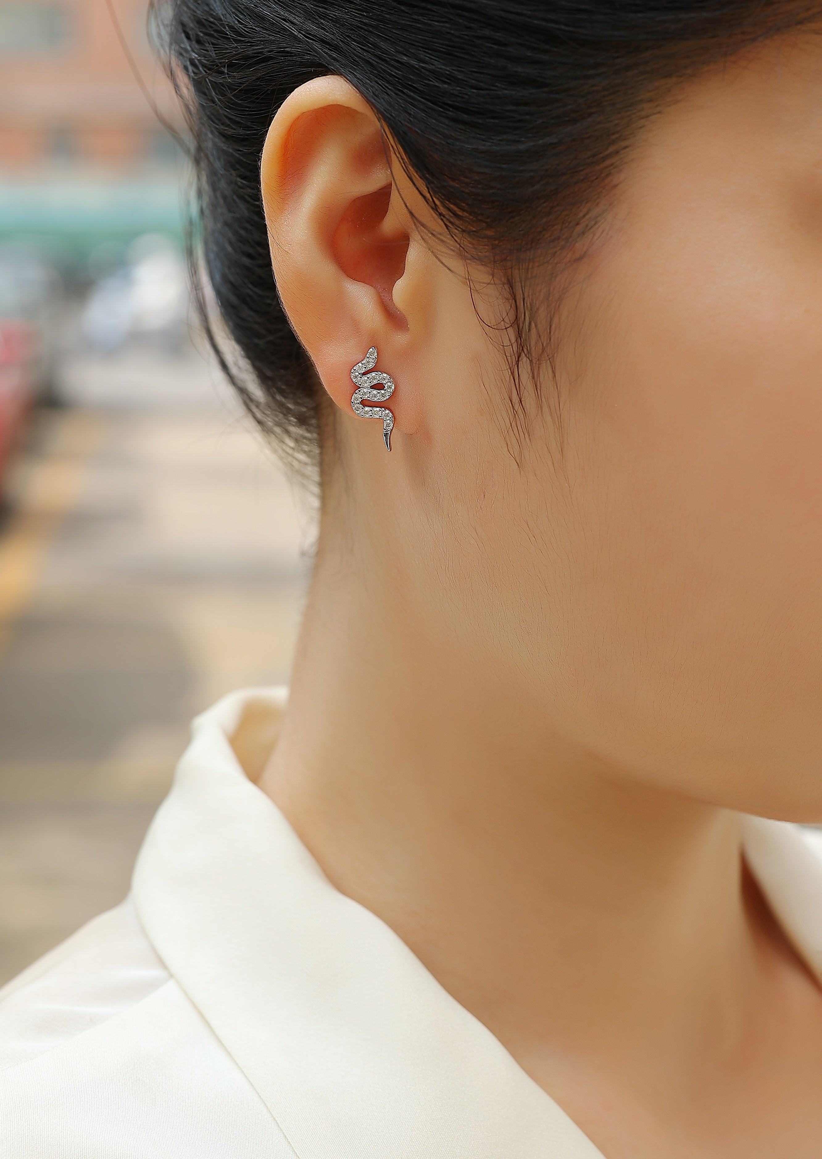 Silver Snake Entwined - Set With Top-quality Moissanite, Luxurious And Fashionable Light Luxury Jewelry, Silver Stud Earrings S925, Silver-plated Platinum