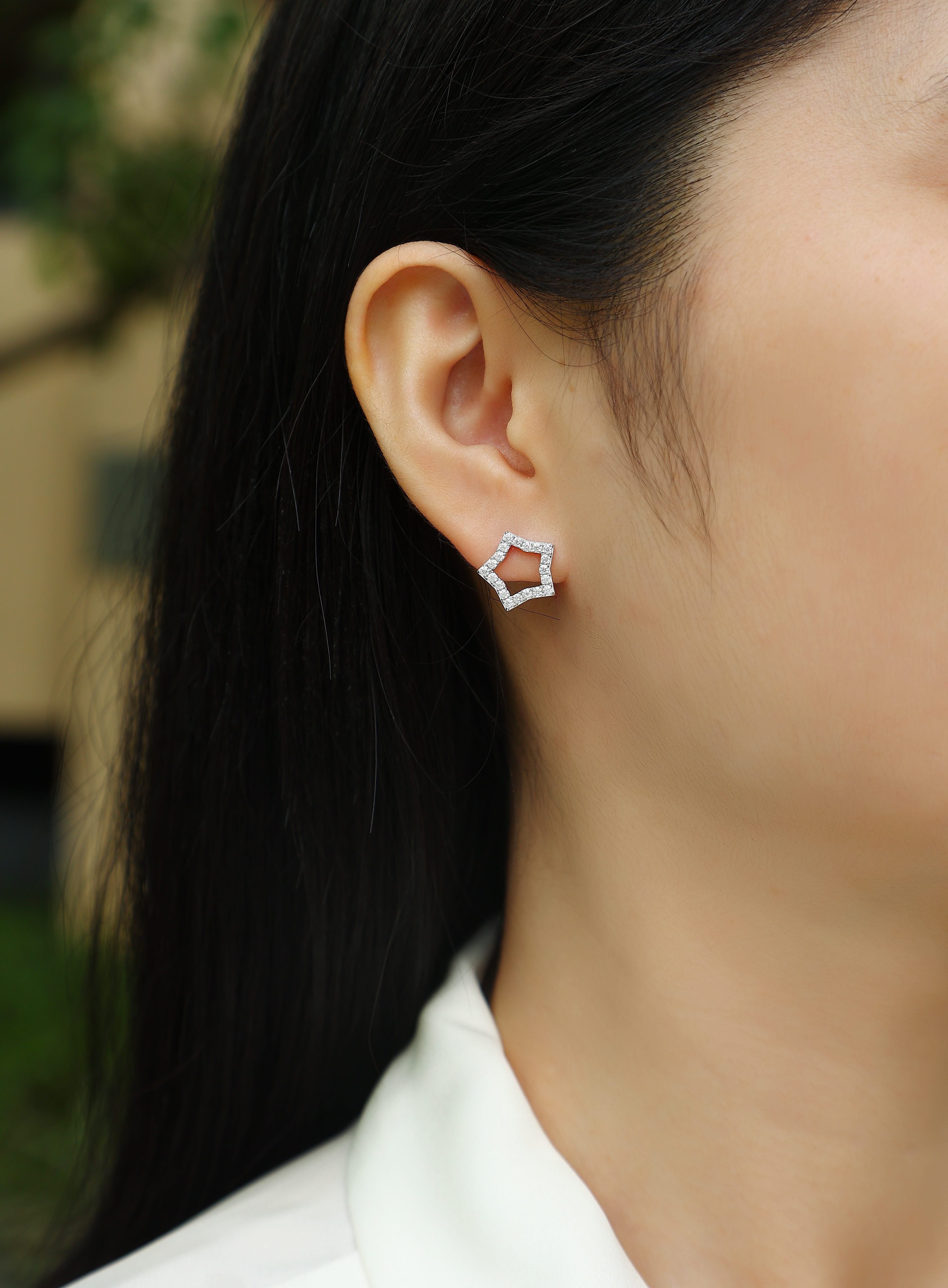 Tonight's Rising Star - Top-quality Moissanite Luxury Fashion Light Luxury Jewelry Silver Stud Earrings S925 Silver Plated Platinum